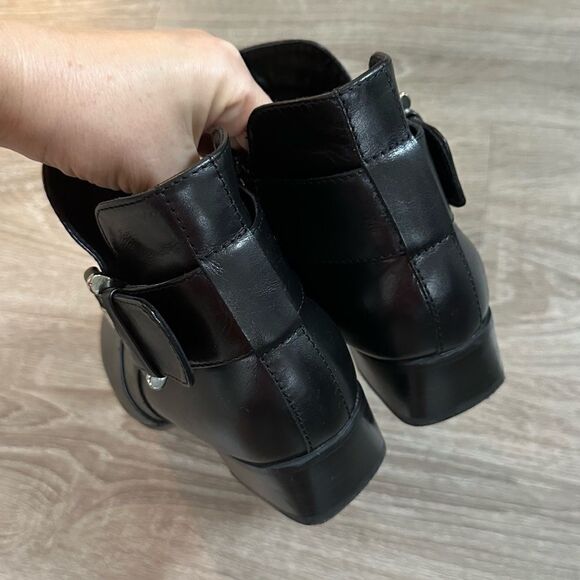 Aquatalia Black Leather Buckle Ankle Boot Size 7 - Picture 3 of 8